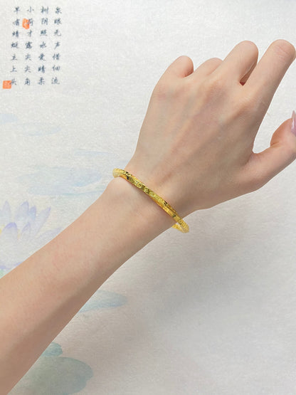 Lucky word bracelet (square)